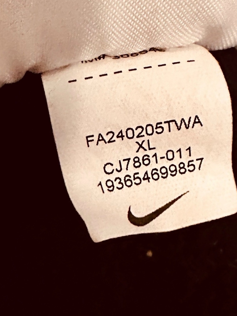 Boys Black Nike Hoodie Size XL - Picture 4 of 5